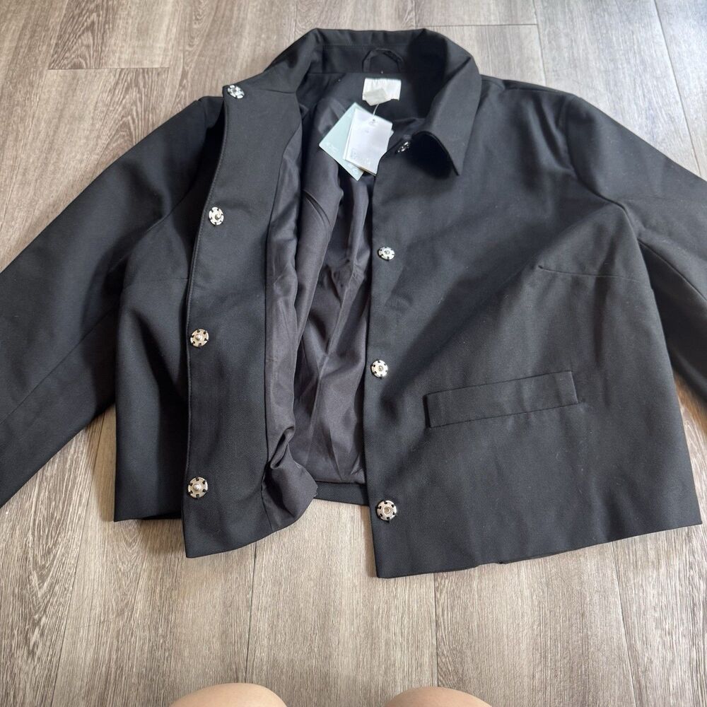 NEW H&M Women's Size XL Short Collared Jacket Black Lined W Pockets  NWT - Picture 4 of 10